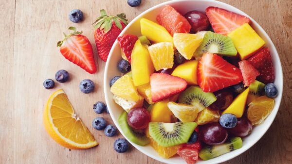 Φρούτο σε μπολ μαζί με άλλα