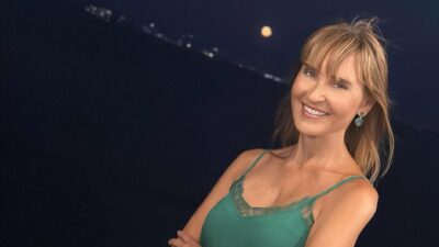 Η Μάρα Ζαχαρέα