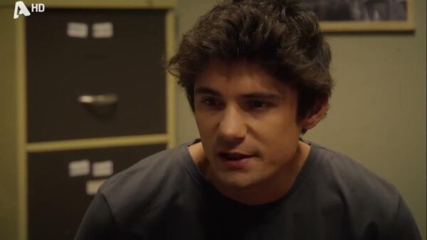 Να μ'αγαπάς Ορφέας