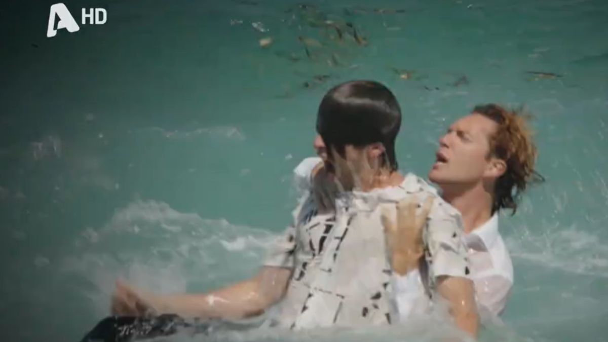 Να μ'αγαπάς