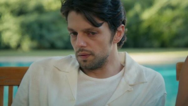 Να μ'αγαπάς Χάρης