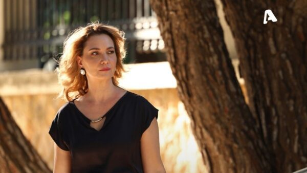 Να μ'αγαπάς Ζωή