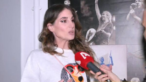 Η Παυλίνα Βουλγαράκη στην κάμερα του Happy Day