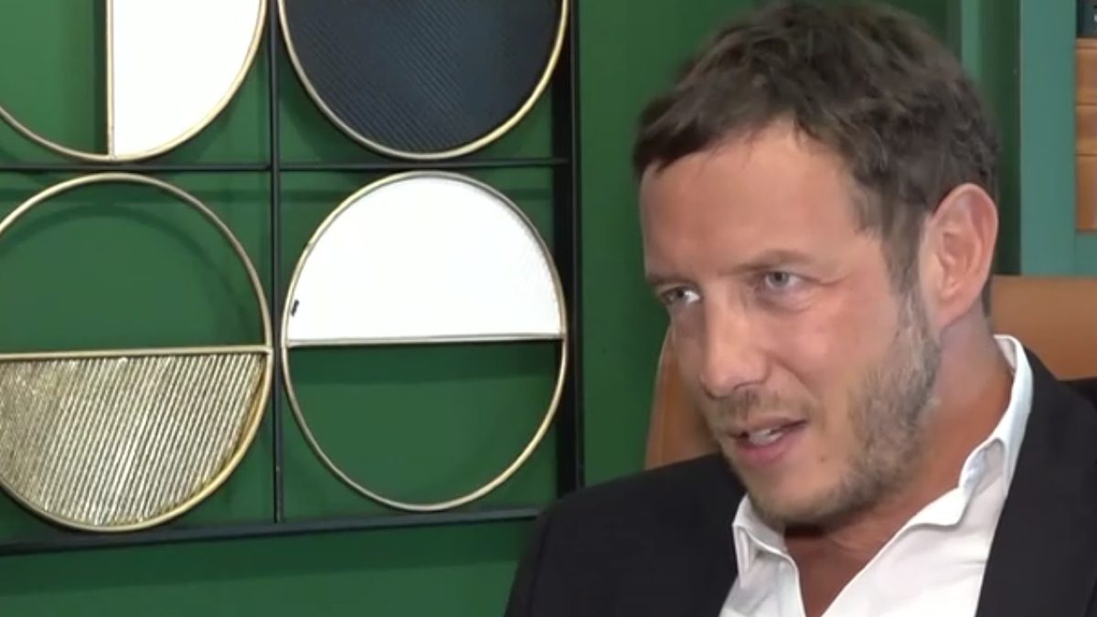 Ο Σπύρος Δημητρίου στην κάμερα του Super Κατερίνα