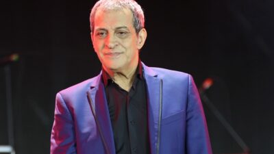 Ο Θέμης Αδαμαντίδης σε συναυλία του