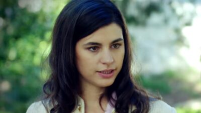 Η Χλόη από την σειρά Άγιος Έρωτας