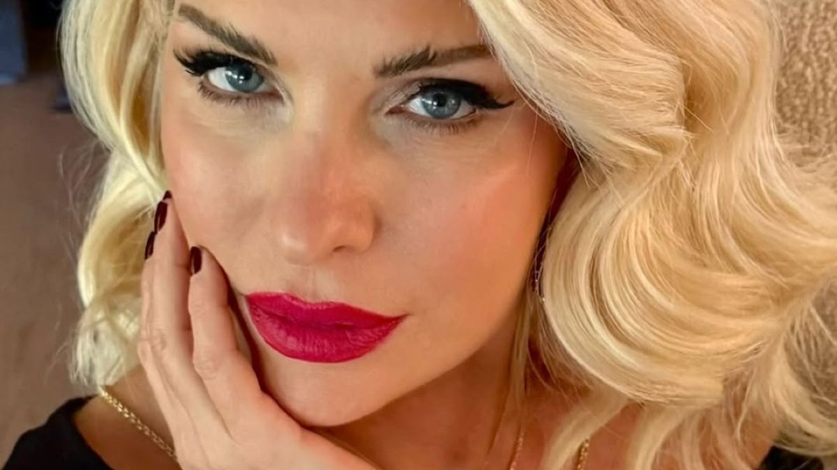 Η Ελένη Μενεγάκη στο Instagram