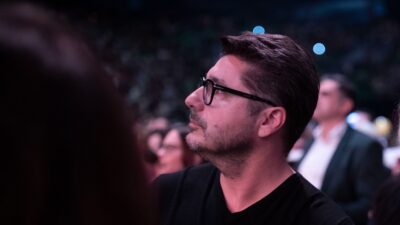 Ο Λάμπρος Κωνσταντάρας