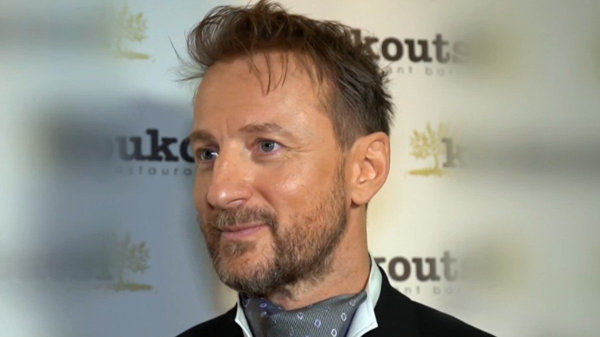 Κώστας Καραφώτης