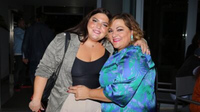 Η Δανάη Μπάρκα και η Βίκυ Σταυροπούλου