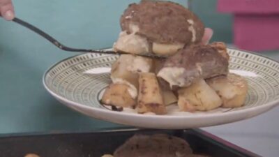 Μπιφτέκια τυρί