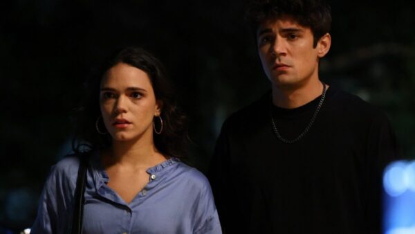 Να μ'αγαπάς Φωτεινή Λευτέρης