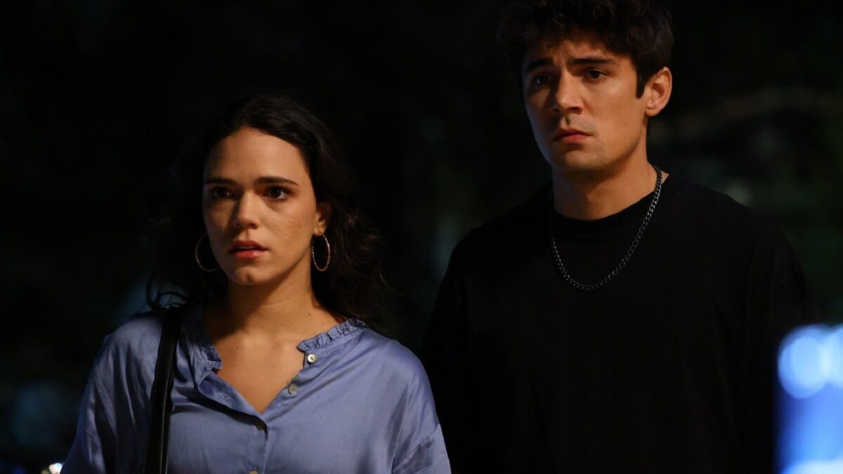 Να μ'αγαπάς Φωτεινή Λευτέρης