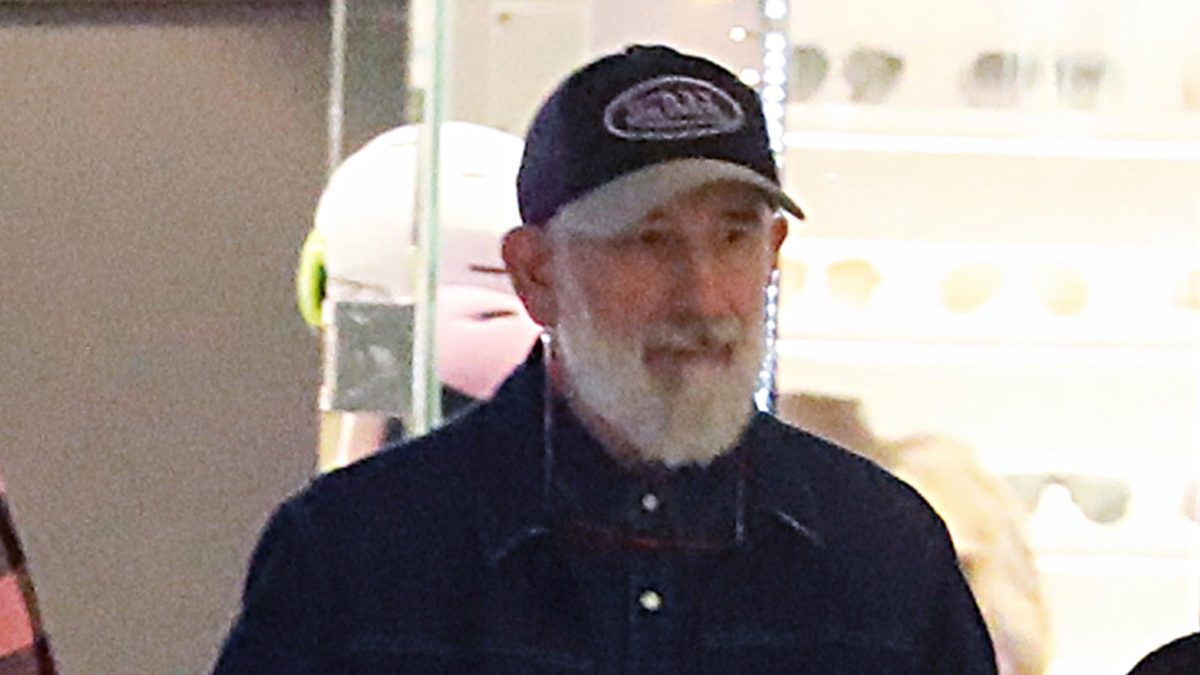 Ο Πέτρος Φιλιππίδης