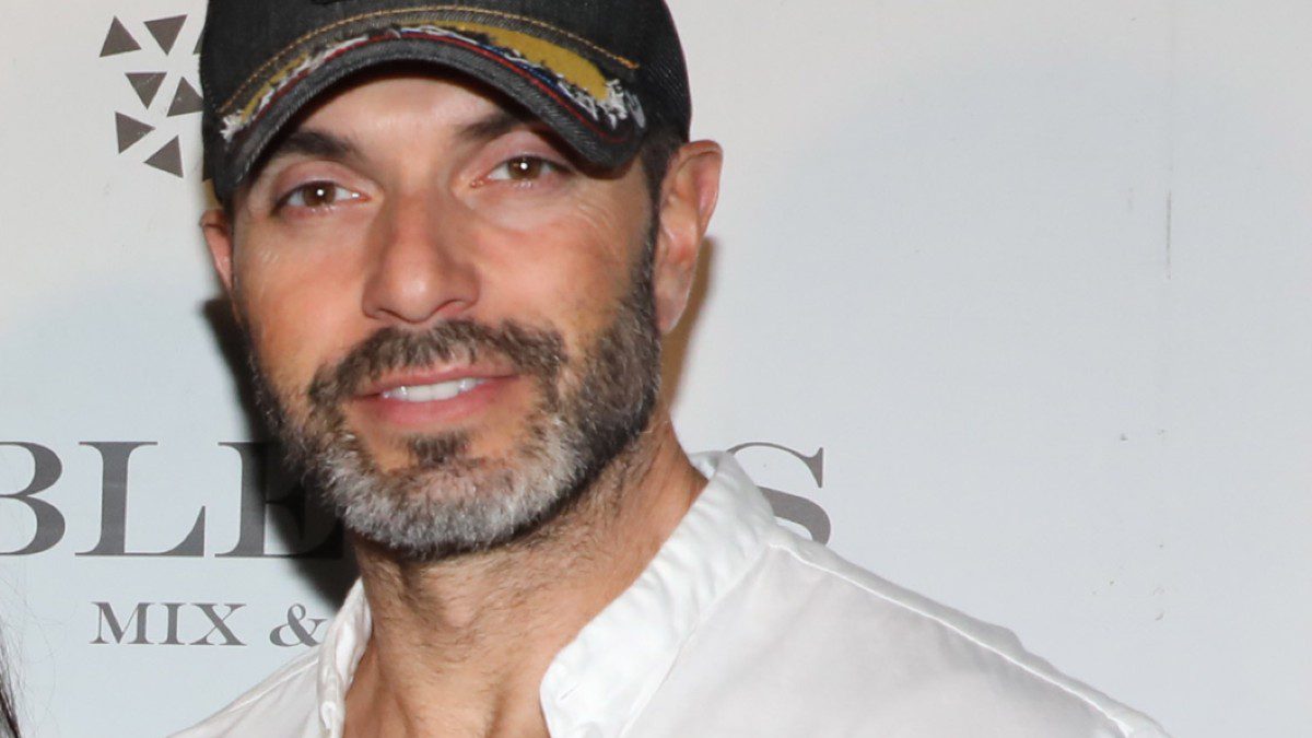 Ο Σπύρος Μαρτίκας σε έξοδό του