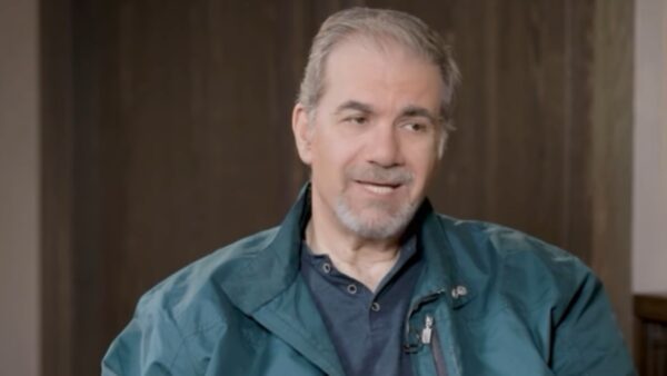 Δημήτρης Σταρόβας