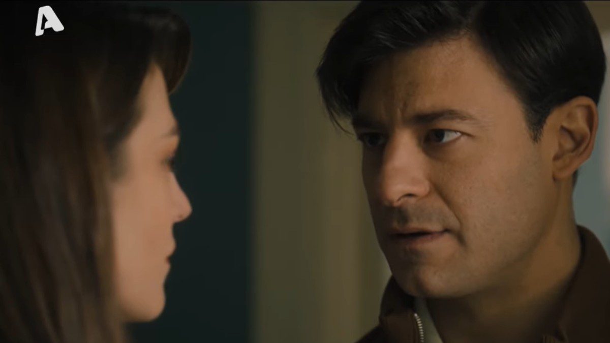 Το σπίτι δίπλα στο ποτάμι Άγγελος