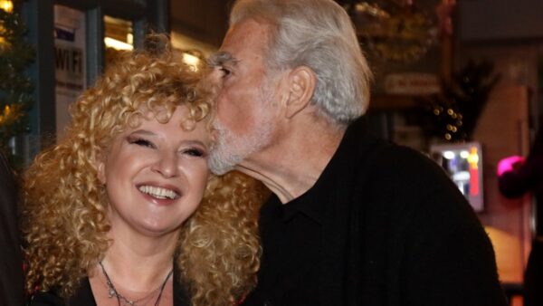 Αθηνά Καμπάκογλου, Χάρης Εμμανουήλ