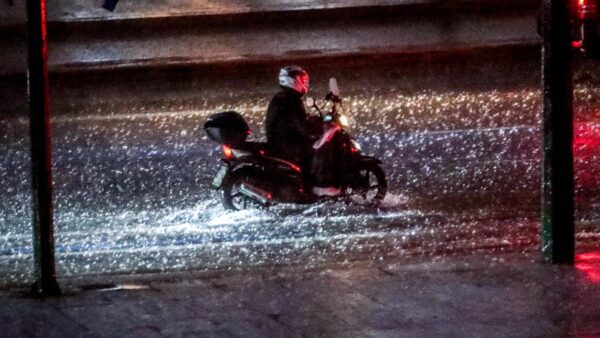 Καταιγίδα Καιρός στην Αθήνα