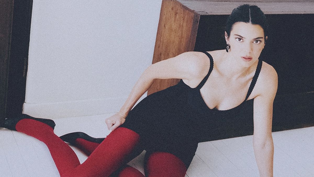 Tα καλσόν αναβαθμίζονται σε κυρίαρχο «it accessory»