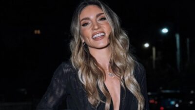 To look της Αθηνάς Οικονομάκου