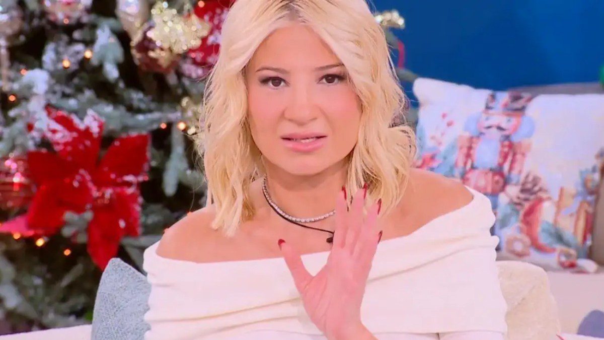 Η Φαίη Σκορδά στο Buongiorno