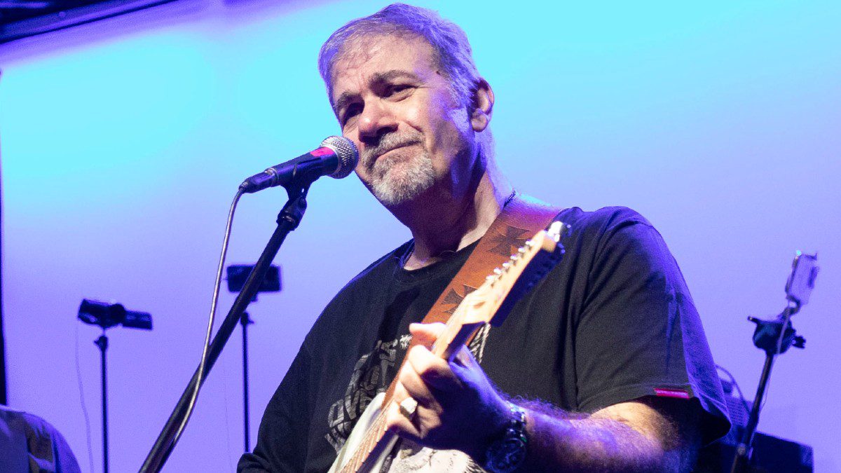 Δημήτρης Σταρόβας