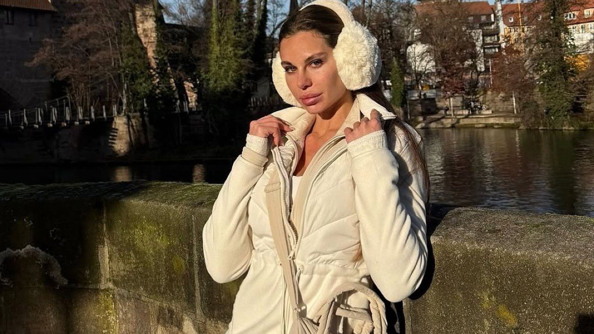 Έλενα Μπομπού