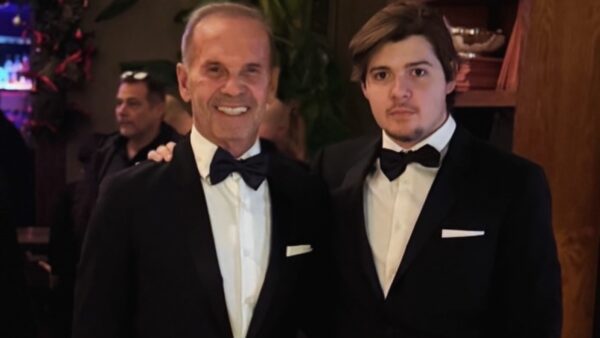 Ο Πέτρος Κωστόπουλος με τον γιο του, Μάξιμο