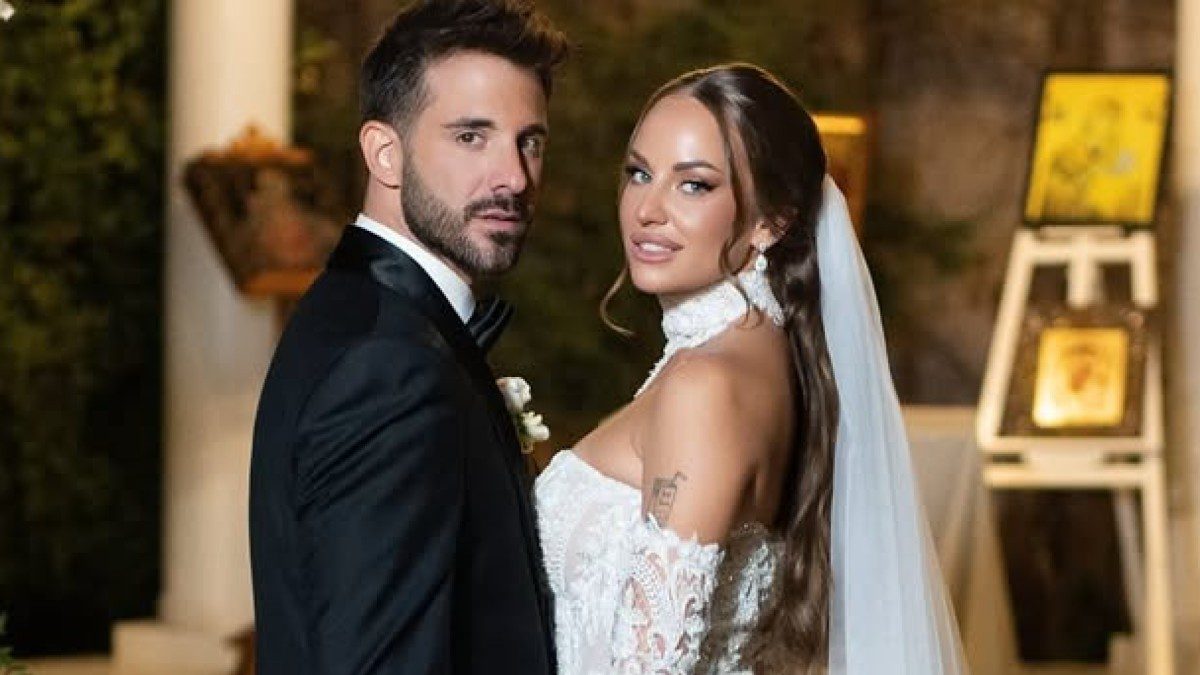 Η Λένα Δροσάκη και ο Γιώργος Λιβάνης στο γάμο τους