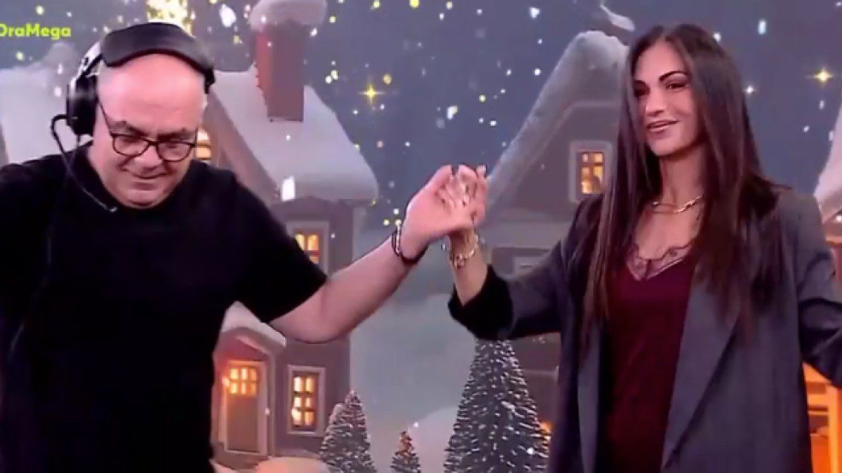 Η Ανθή Βούλγαρη στο Κοινωνία Ώρα Mega