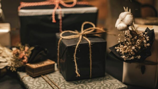 Εορτολόγιο: Ποιοι γιορτάζουν σήμερα, Τετάρτη 28 Ιανουαρίου 2026