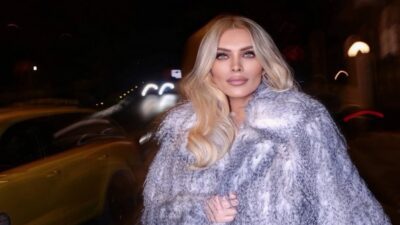 Η Κατερίνα Καινούργιου σε έξοδό της