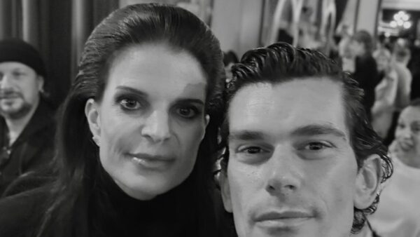 Αθηνά Ωνάση: Με πιο σκούρο μαλλί και άκρως χαμογελαστή - Νέα σπάνια εμφάνιση (Φωτογραφίες)