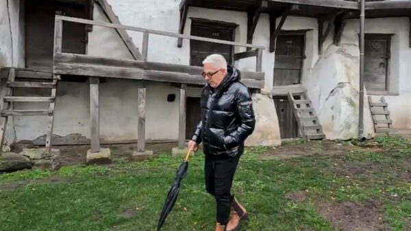 Τάσος Δούσης