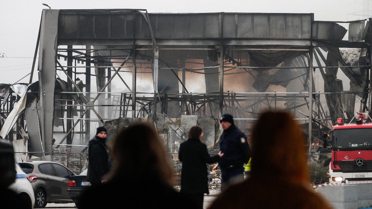 Βιολάντα: Θλίψη για τις 4 νεκρές γυναίκες στο εργοστάσιο - Ερωτηματικά για τα μέτρα ασφαλείας