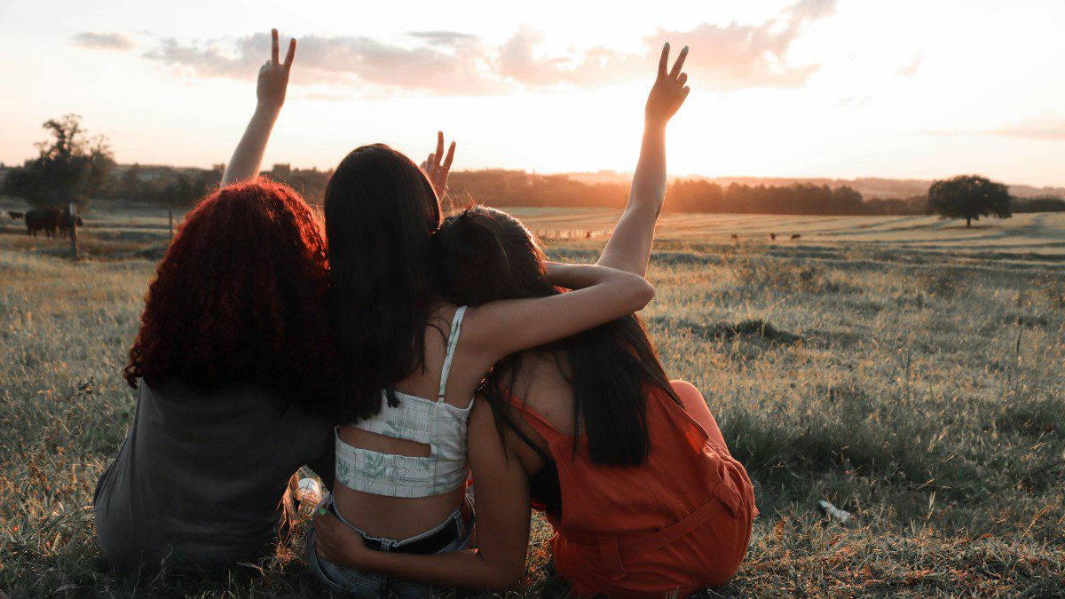 Ζώδια σήμερα 30/1: Ποιοι ευνοούνται σε σχέσεις, επαφές και αποφάσεις