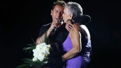 Ο Γιώργος Μαζωνάκης με τη μητέρα του Κλειώ