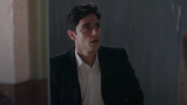 Ο Νικιόλας από το Grand Hotel