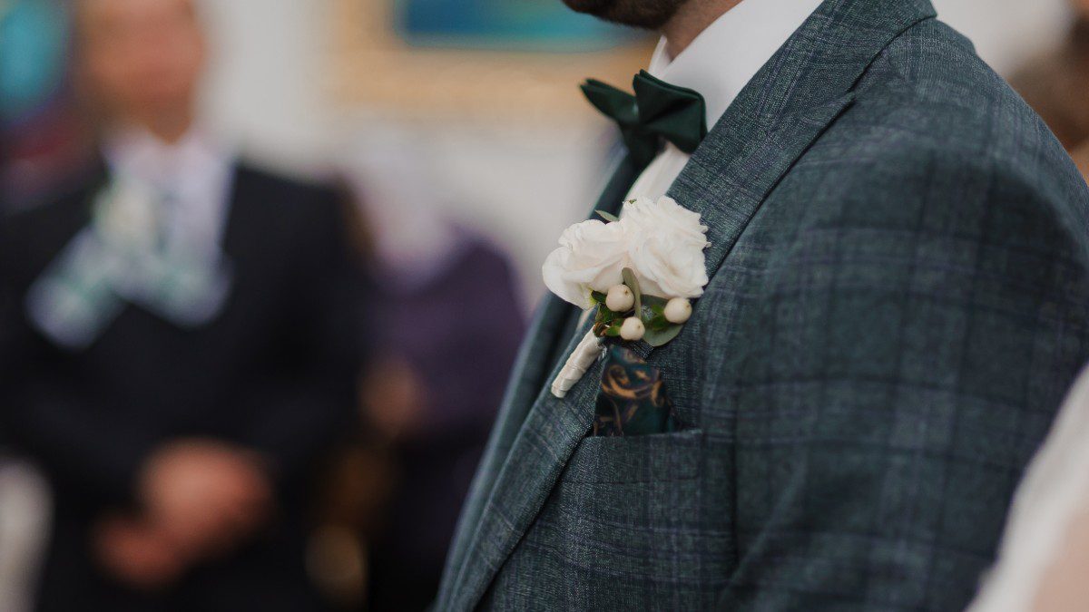 Γαμπρός με κοστούμι