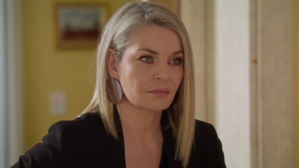 Να μ’αγαπάς Σοφία