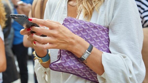 Νύχια στο street style