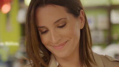 Η Νίκη Λυμπεράκη στο Youtube