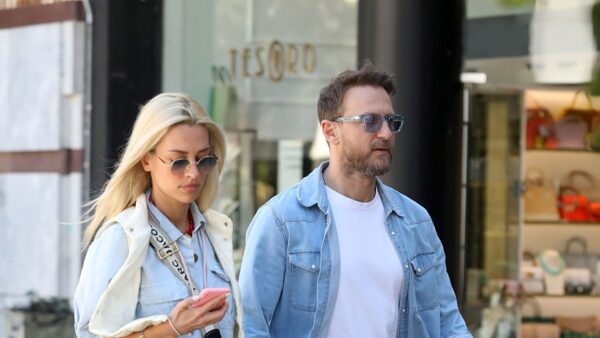 Κώστας Καραφώτης, Κάτια Μάνου