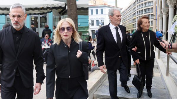 Κηδεία Μαρινέλλας επώνυμοι