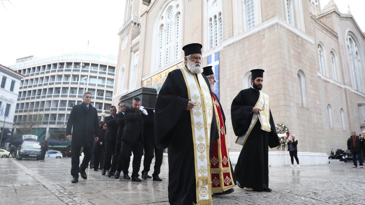 Μαρινέλλα κηδεία