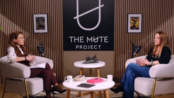 Μαμά αλλά και γυναίκα: Η αλήθεια για τις ενοχές, την κούραση και τη μοναξιά