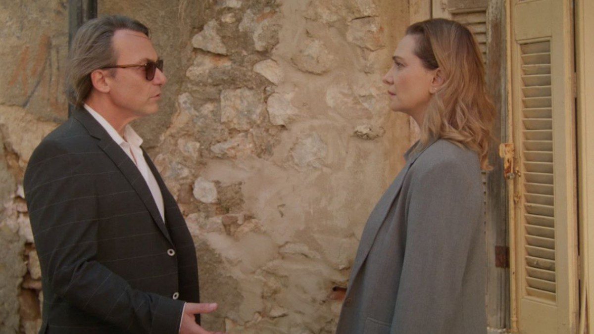 Να μ'αγαπάς Ζωή Άγγελος